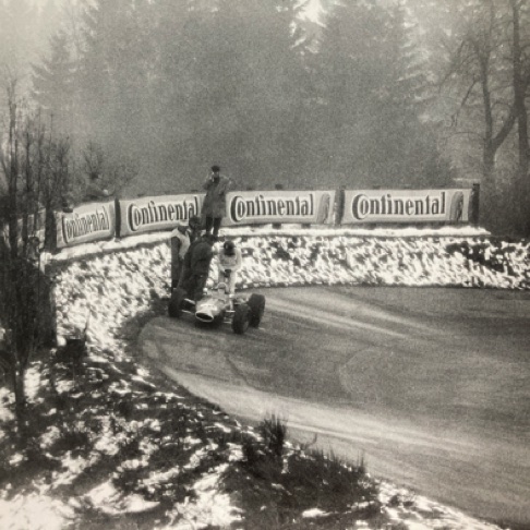 Nurburgring , avril 1967, Jim sur la Lotus 48 abandonne sur problème moteur